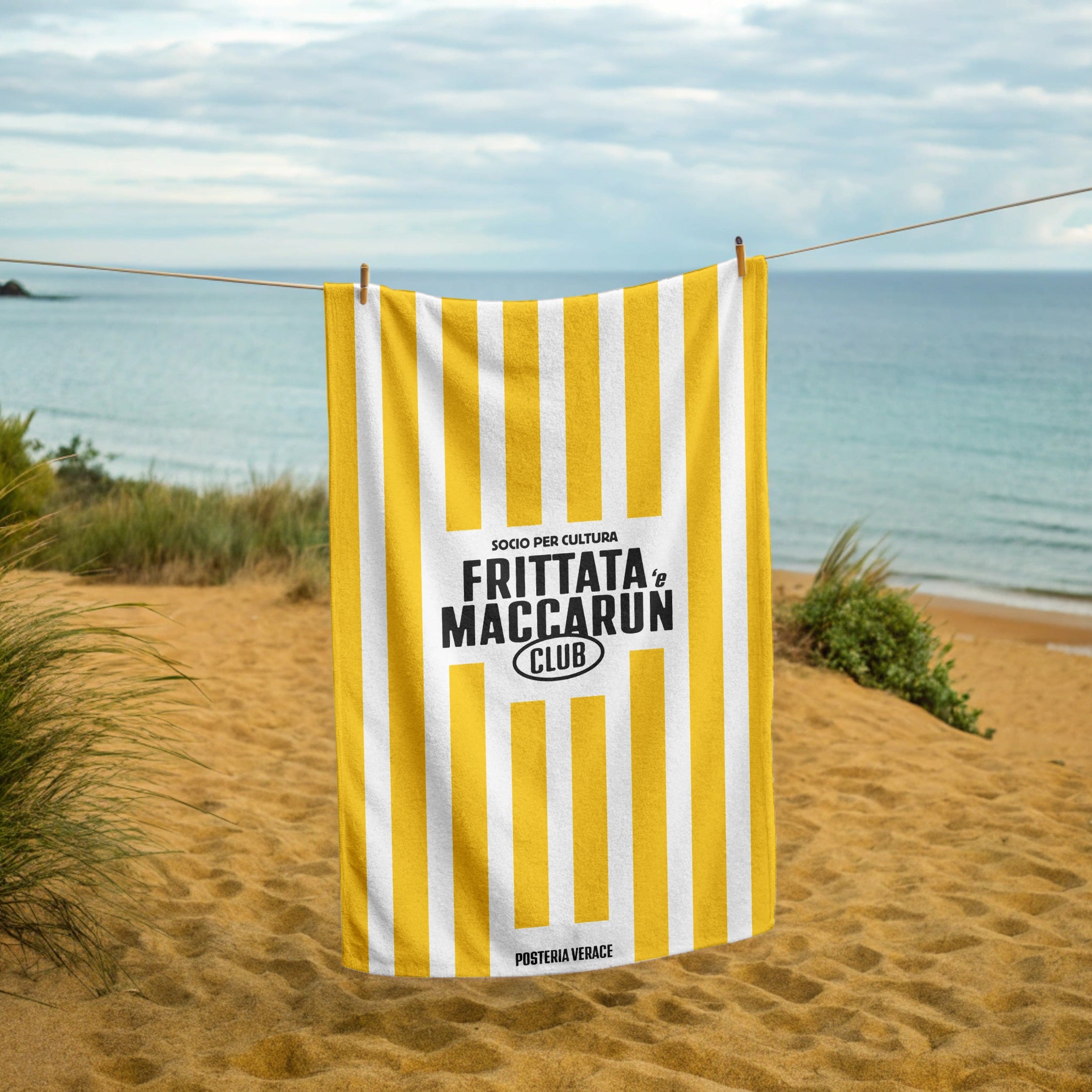 Telo mare napoletano Frittata di Maccarun Club – microfibra 100x160 cm | Posteria Verace