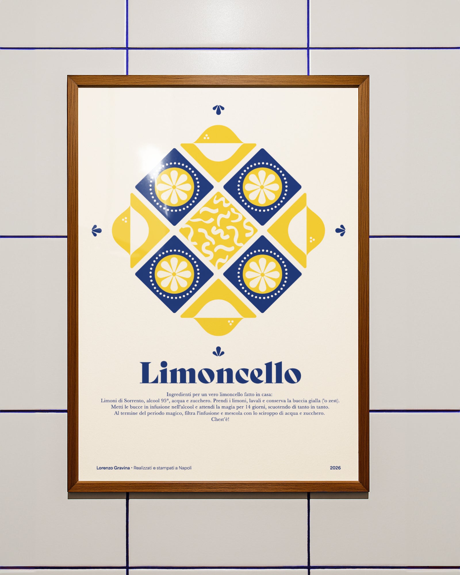 Poster Limoncello in cornice su parete piastrellata – stampa napoletana contemporanea | Posteria Verace
