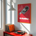 Poster 'A Mano incorniciato sopra giradischi e collezione vinili — Posteria Verace, stampa napoletana
